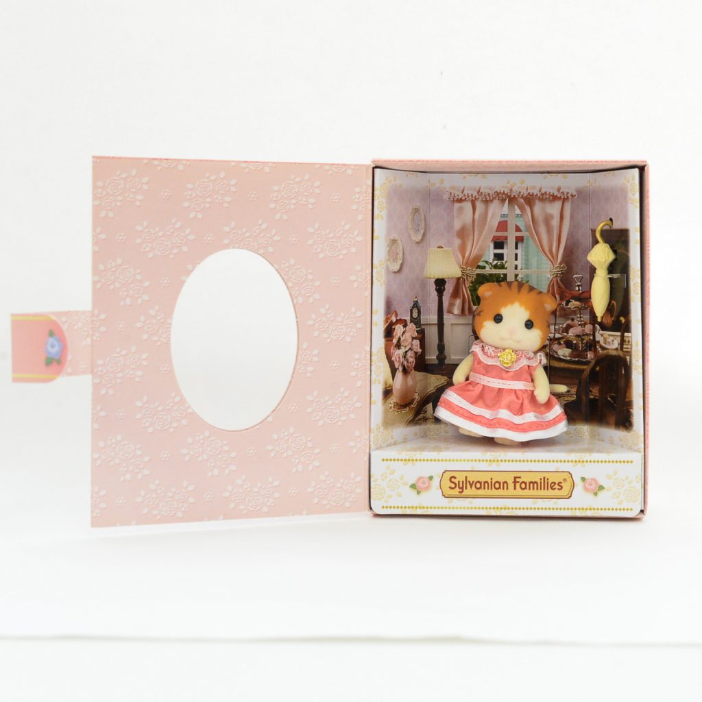 Fan Club Figure Collectors Gift Box Maple Cat 2018 Sylvanian Families Calico Critters