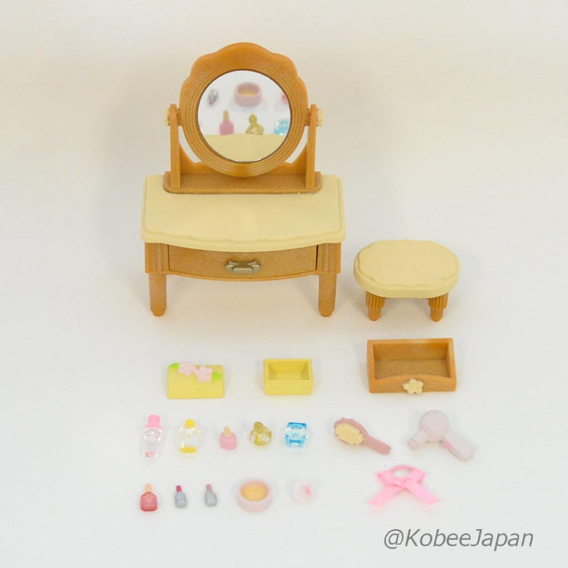 DRESSOR SET KA-312 Epoch Retired Rare Sylvanian Families