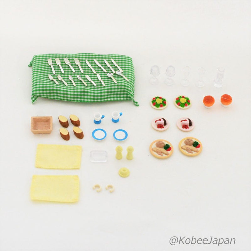 DINNER SET Epoch Japan MI-16 Sylvanian Families