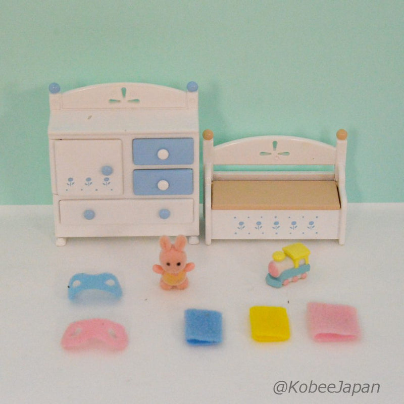 BABY CHEST SET KA-202 2001 Retired Rare Sylvanian Families