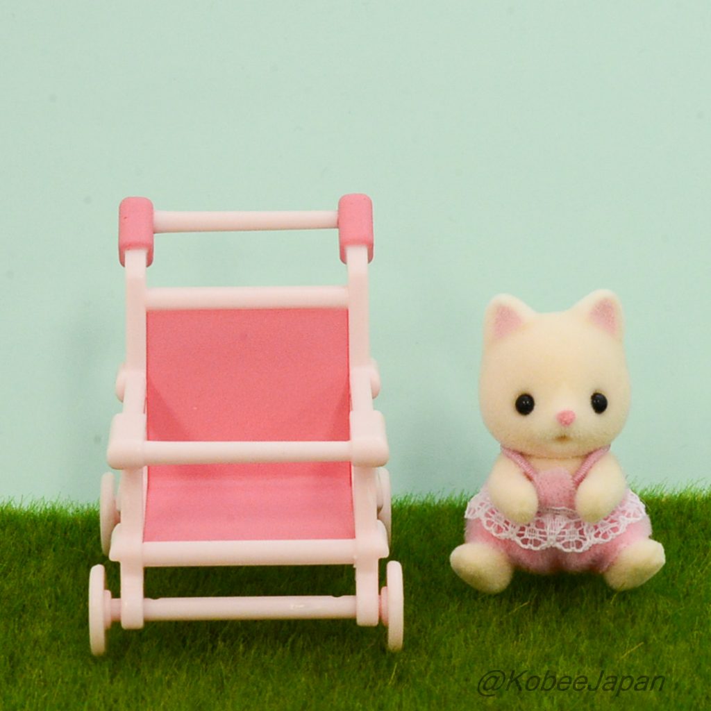 Serie Bebé y Cochecito Gato Seda Sylvanian Families Calico Critters