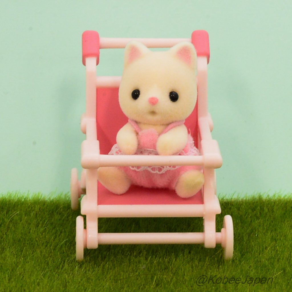 Serie Bebé y Cochecito Gato Seda Sylvanian Families Calico Critters