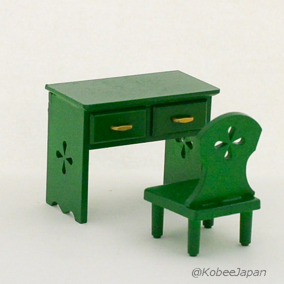 GREEN TABLE & CHAIR SET KA-20 Epoch Japan  Sylvanian Families