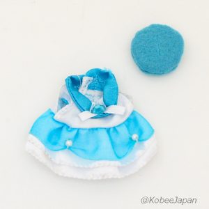 Vestido azul de la niña con un Beret Fan Club Japan Calico Critters