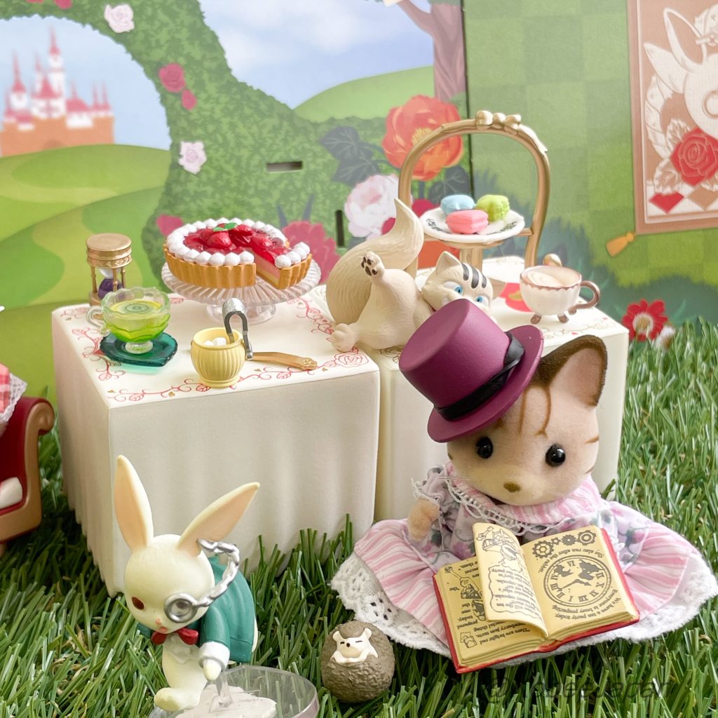 Fête du thé au pays des merveilles 6 Dépêchez-vous sinon "celui" va se fâcher ! Re-ment