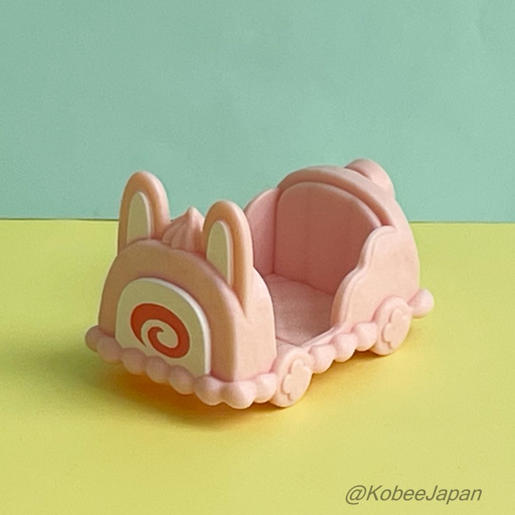 Happy Sweets Rollo suizo de durazno Lotería 2025 Sylvanian Families Calico Critters