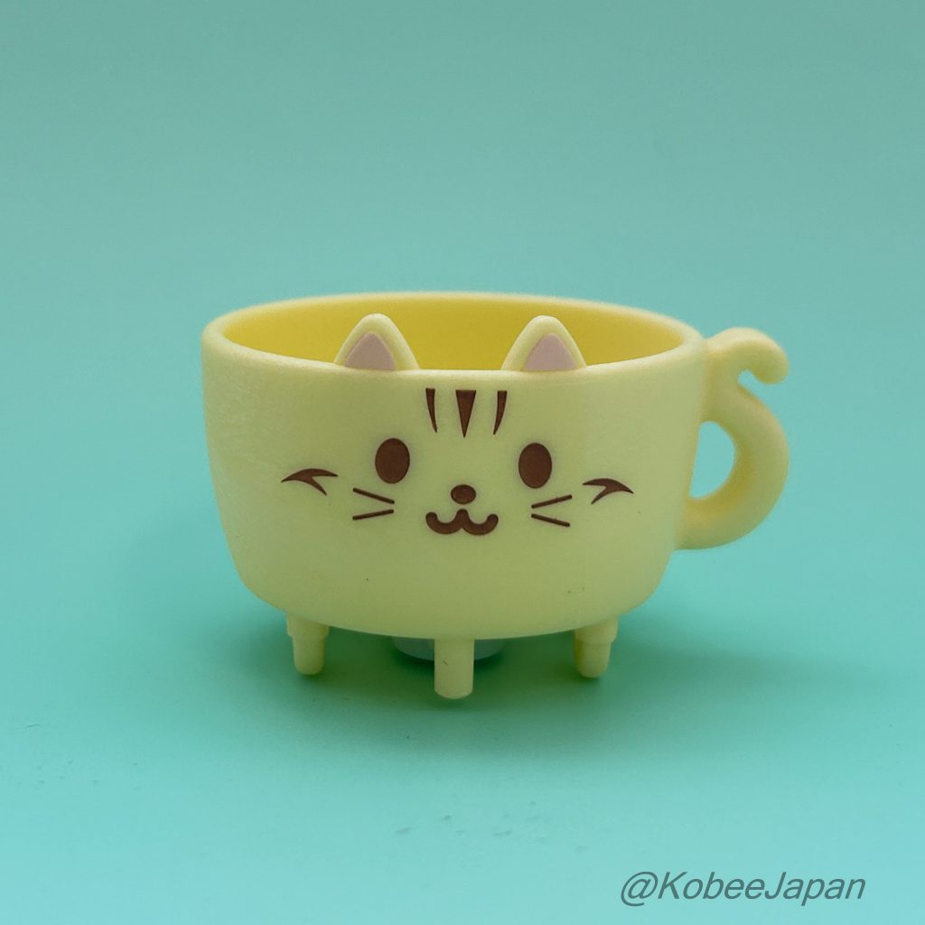 Délicieuse Parade Bébé Parade Voiture Chat Tasse Jaune Familymart 2024 Sylvanian Families Calico Critters