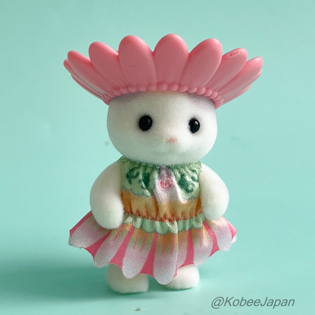 Fairy Forest Friends Series Latte Cat Baby with Flower Crown 2025 Sylvanian Families Calico Critters