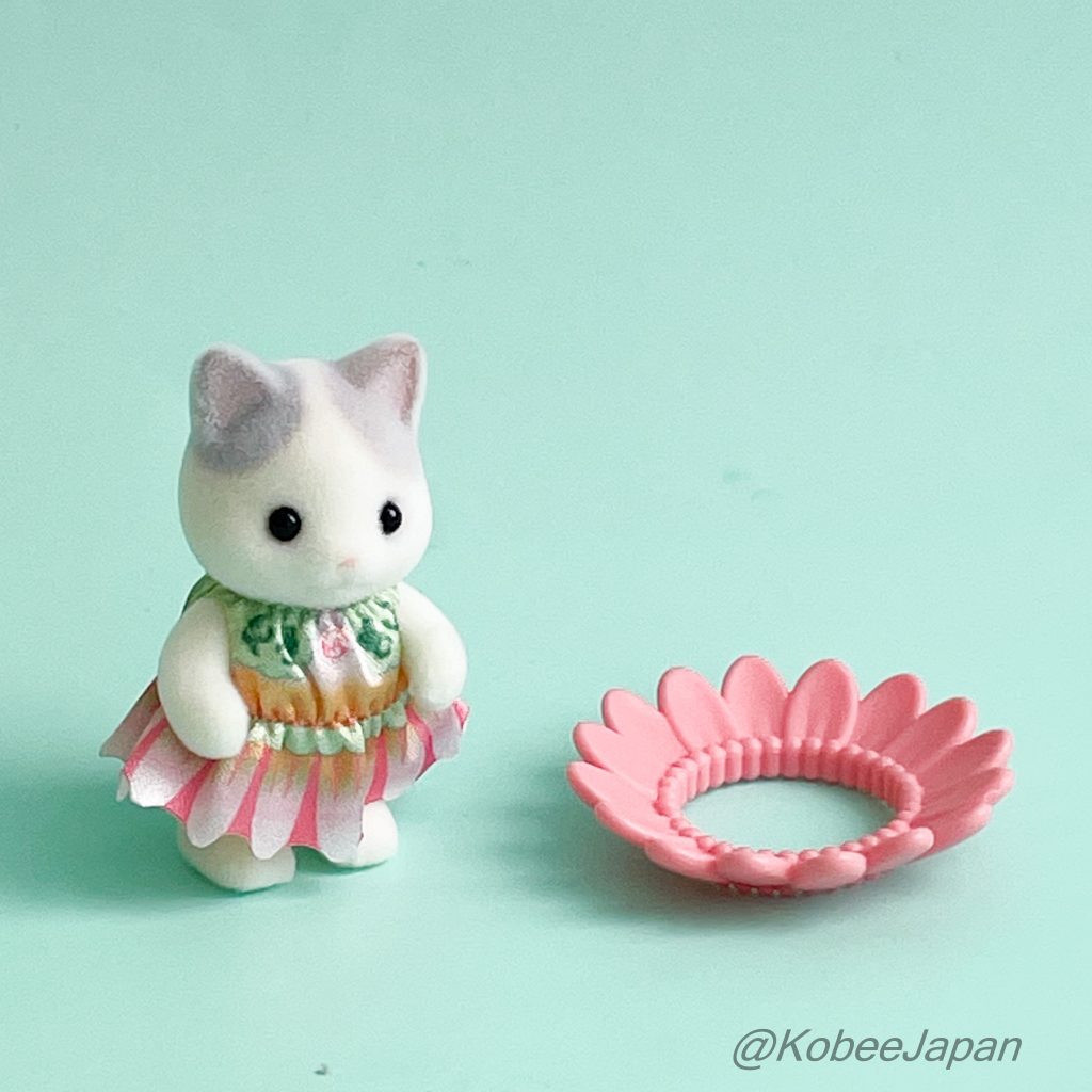 Fairy Forest Friends Series Latte Cat Baby with Flower Crown 2025 Sylvanian Families Calico Critters