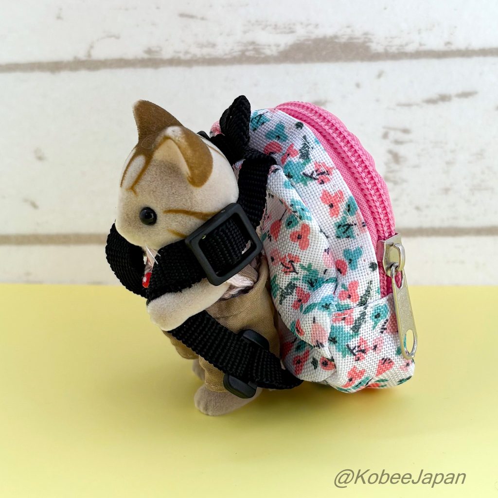 Capsule Toy Miniature Doll Backpack Red BUNBUN