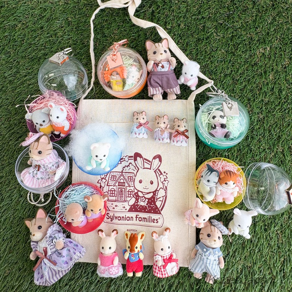 حافظة عرض محمولة لحلقة المفاتيح باللون البرتقالي