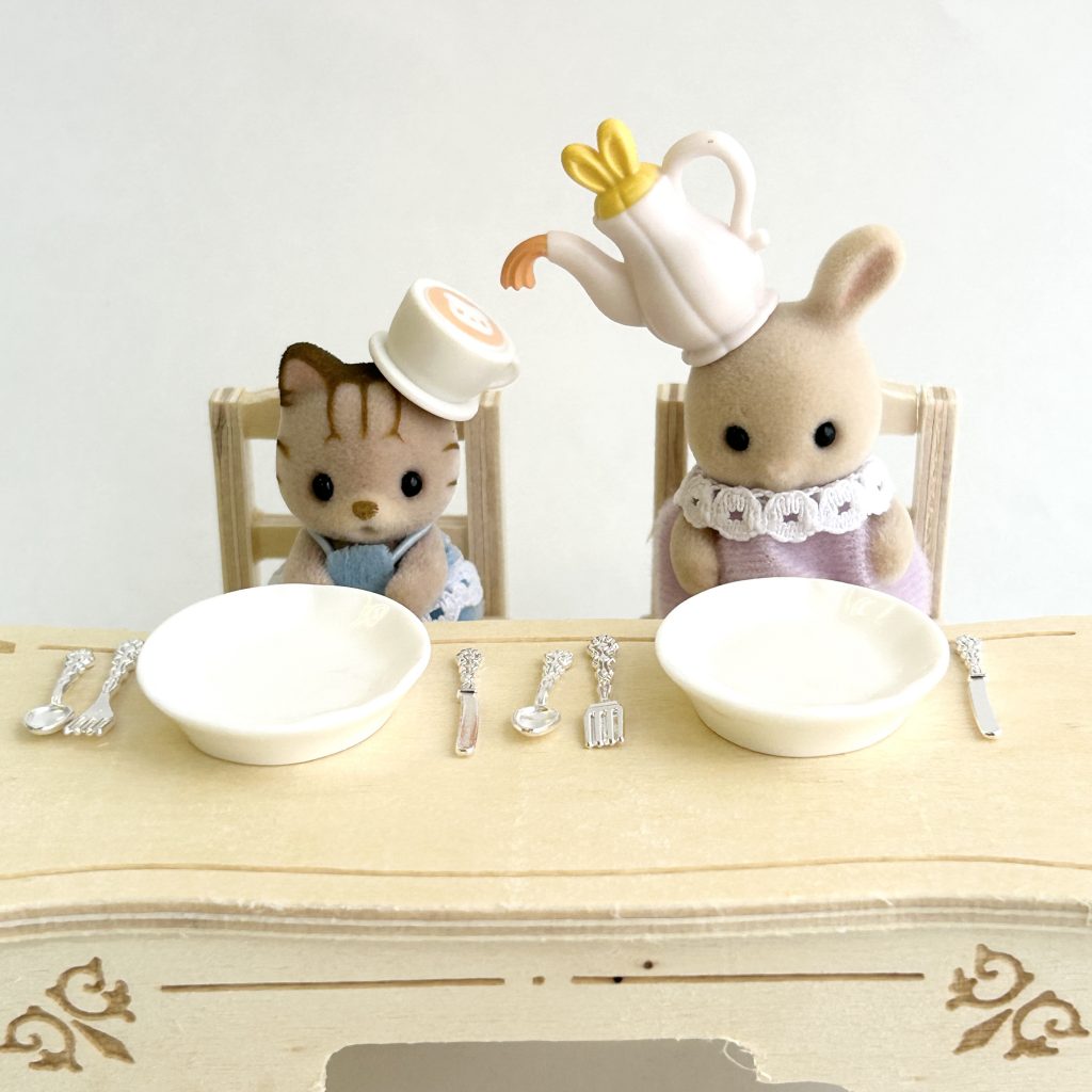 Miniature Plates and Cutlery 4 sets Natural Kitchen