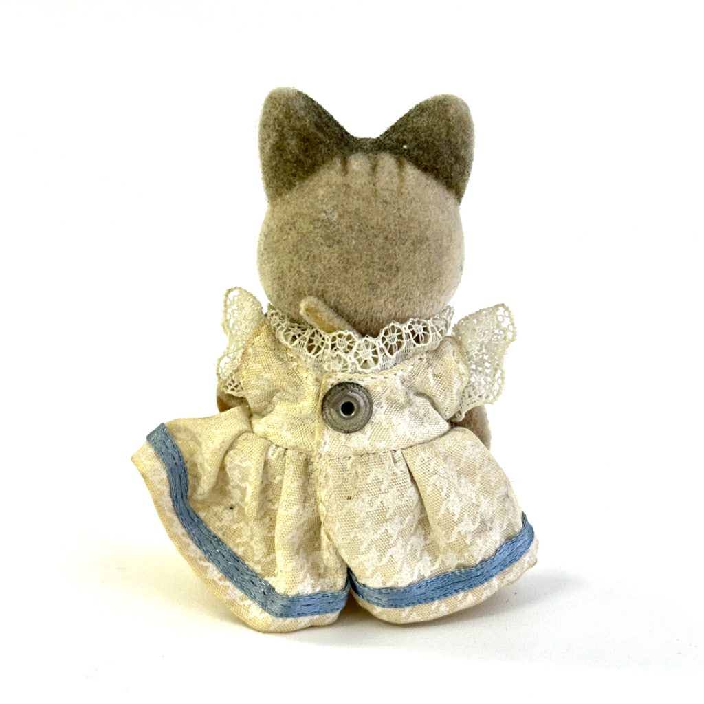 [used] Striped Cat Girl Sylvanian Families Calico Critters