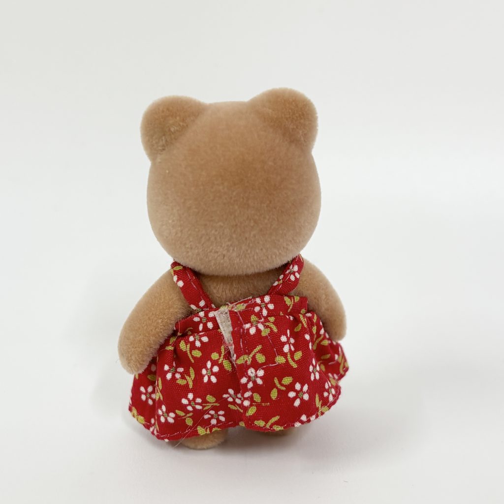 [used] Little Bear Girl Sylvanian Families Calico Critters