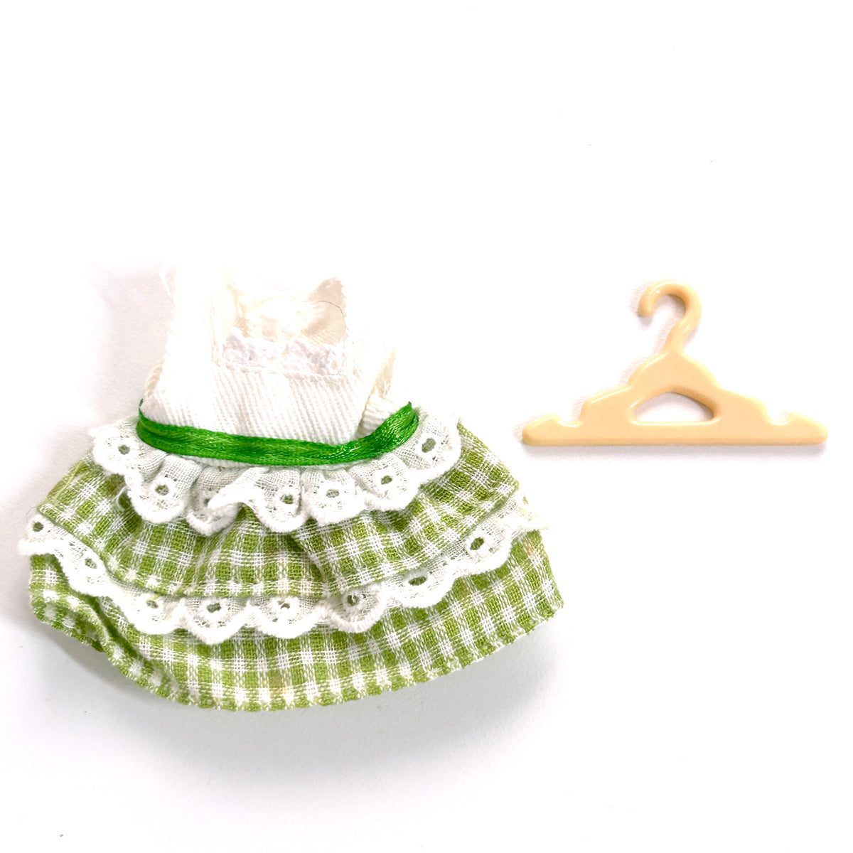[used] Cream Cat Sister's Green Dress Sylvanian Families Calico Critters