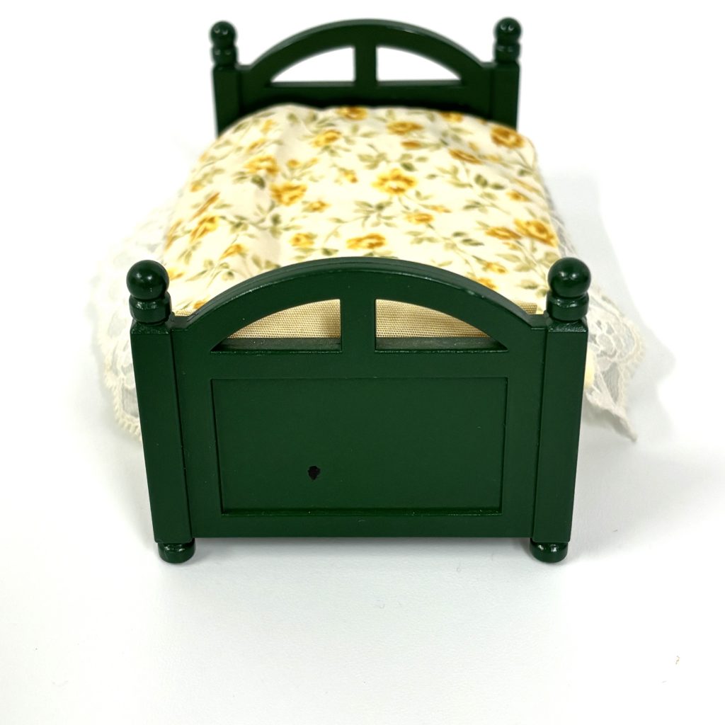 [used] Vintage Green Bed Sylvanian Families Calico Critters