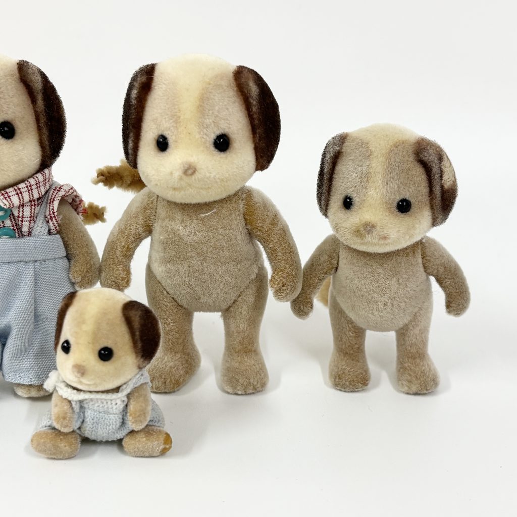 [used] Beagle Dog Family Sylvanian Families Calico Critters