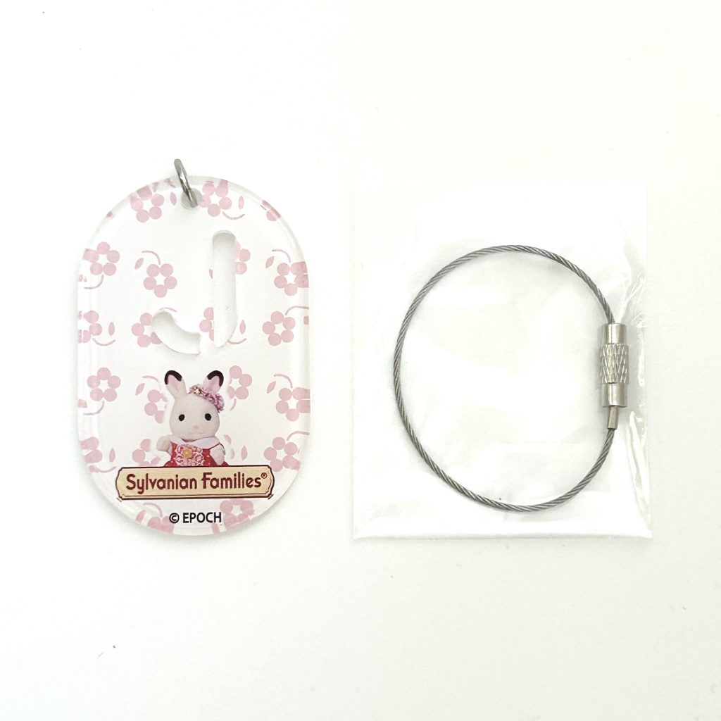 Key Chain Fit Tag Freya & Initial J 40th Anniversary Exhibition Sylvanian Families Calico Critters