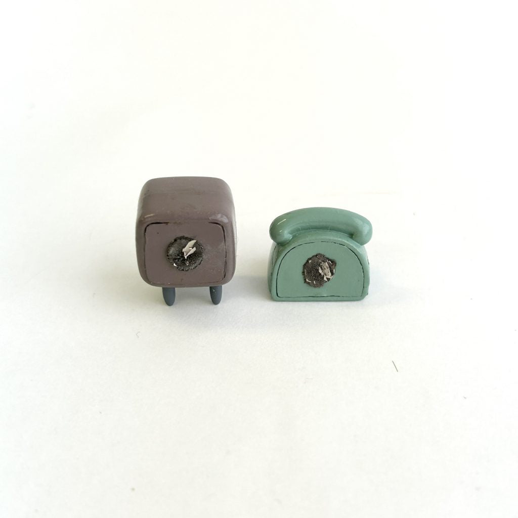 [used] مغناطيسات على شكل أثاث يمكنها القيام بـ