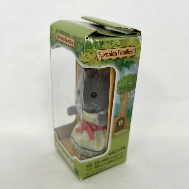 [Used] SECRET FOREST SERIES PERCIAN CAT GIRL FAMILYMART Japan Sylvanian Families