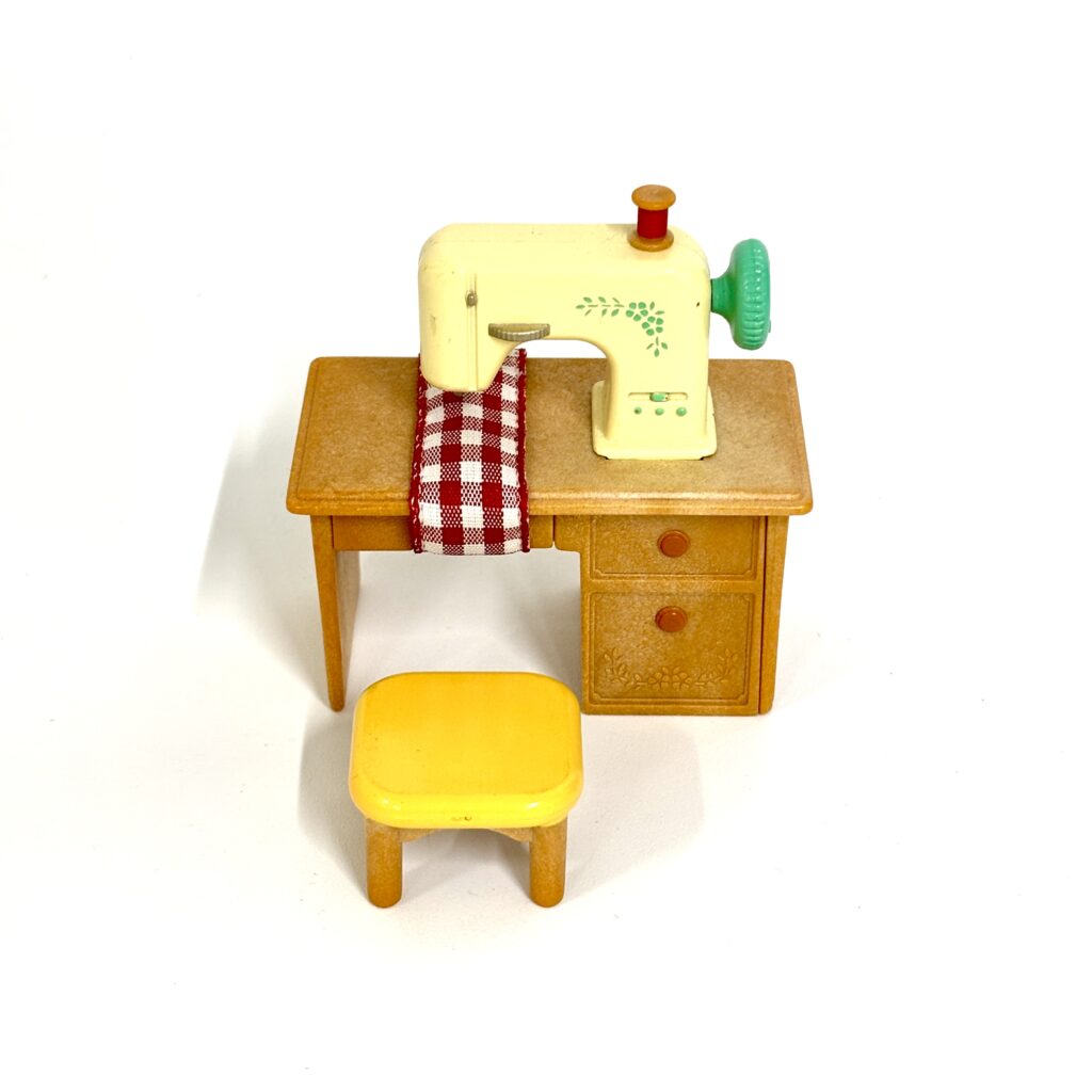 [used] Moving Sewing Machine 2007 KA-619 Sylvanian Families Calico Critters