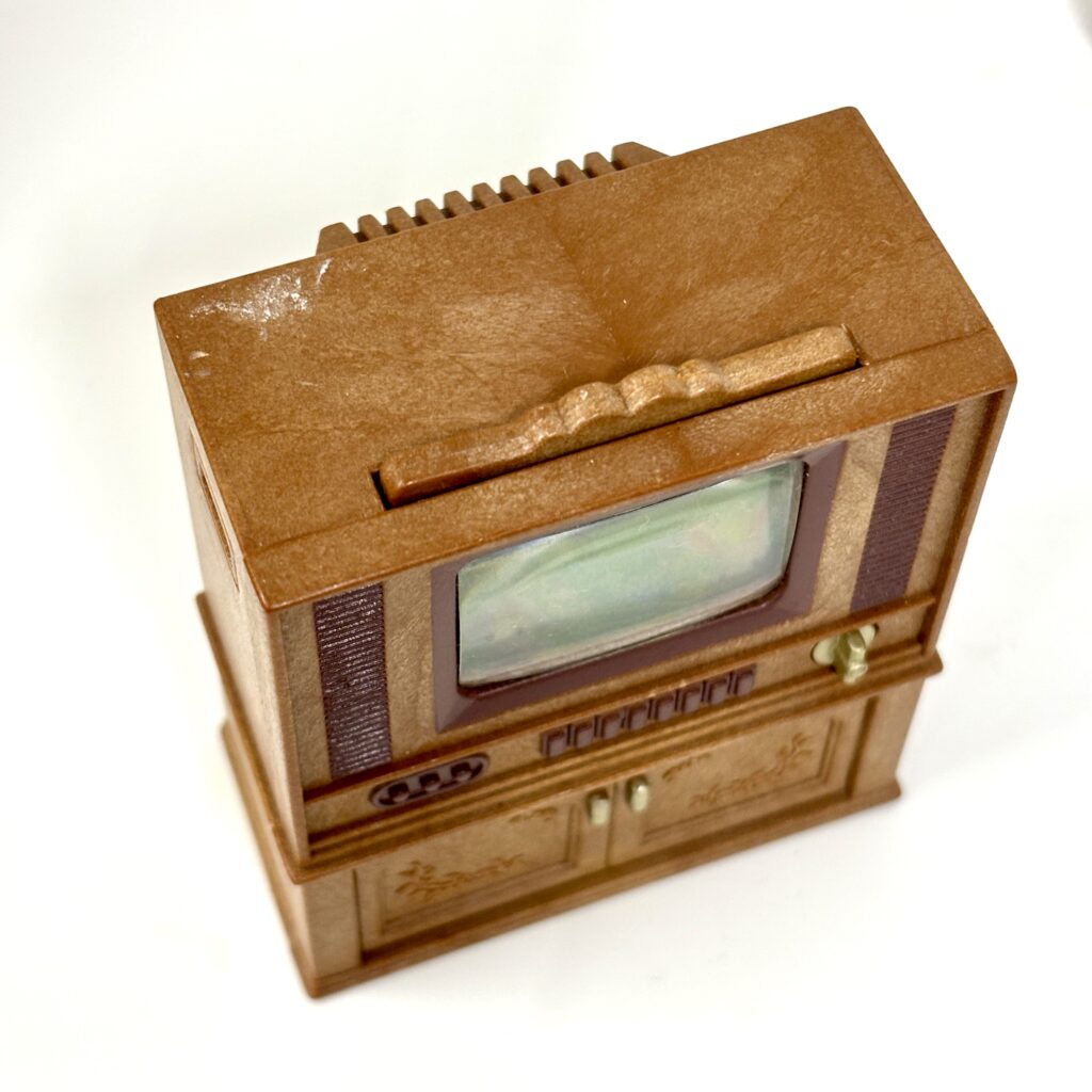 [used] Television TV Set For Living Room KA-516 Sylvanian Families Calico Critters