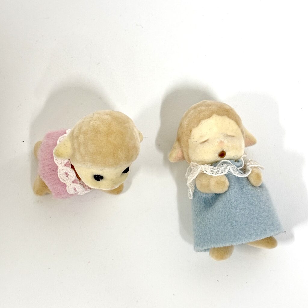 [used] Sheep Twin Baby Sylvanian Families Calico Critters