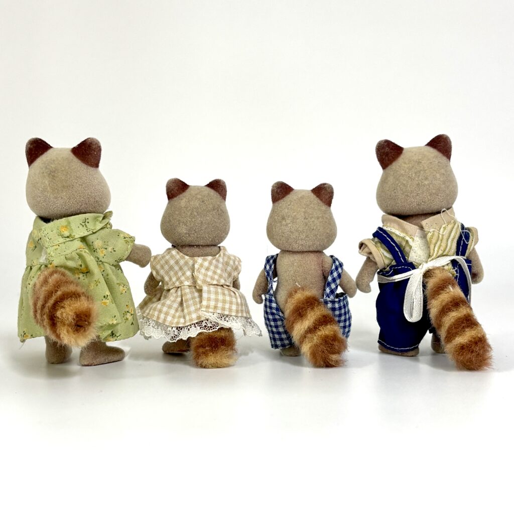 [used] Racoon Family Sylvanian Families Calico Critters