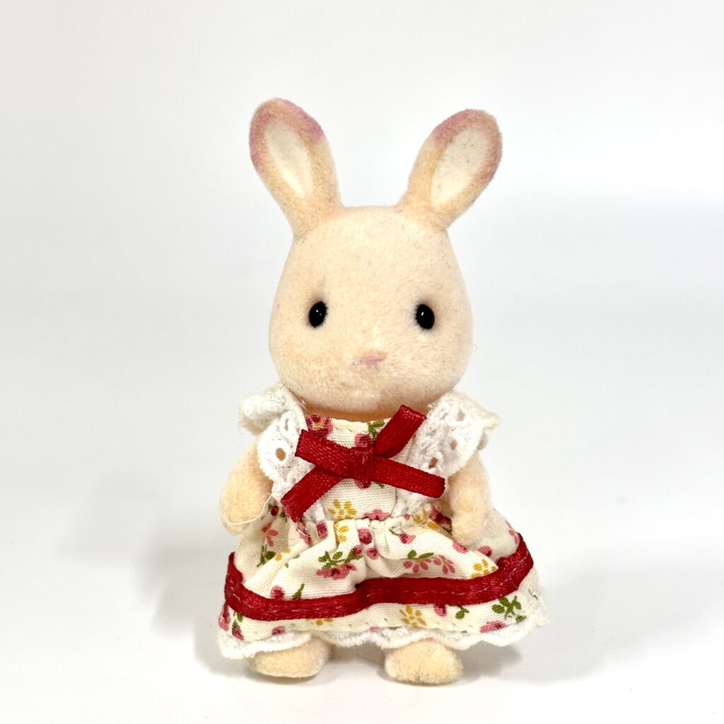 [used] Pink Rabbit Strawberry Rabbit Girl Sylvanian Families Calico Critters