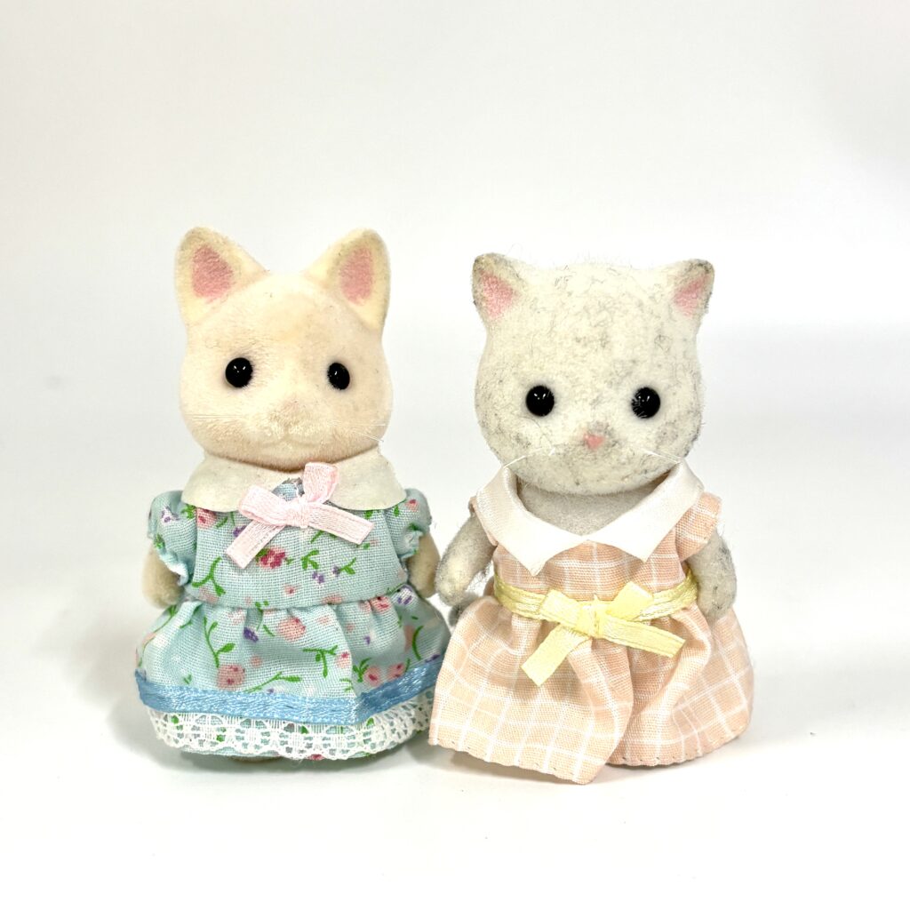 [used] Silk Cat and Percian Cat Girls Sylvanian Families Calico Critters