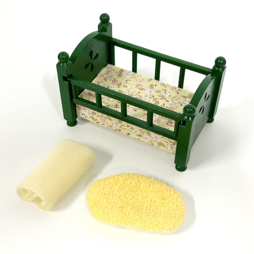 [used] Vintage Green Baby Bed 1985 KA-26 Sylvanian Families Calico Critters