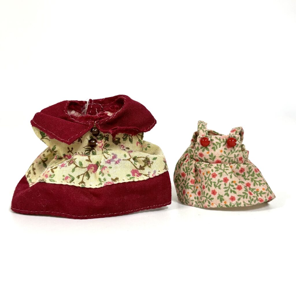 [used] Mother and Girl Dresses Sylvanian Families Calico Critters