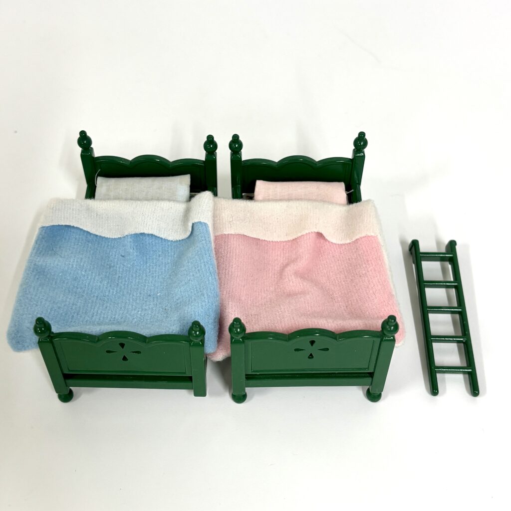 [used] Vintage Green Bunk Bed Sylvanian Families Calico Critters