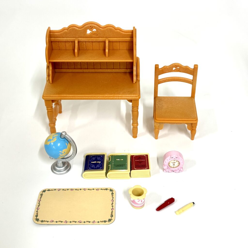 [used] Study Desk Set KA-318 Sylvanian Families Calico Critters