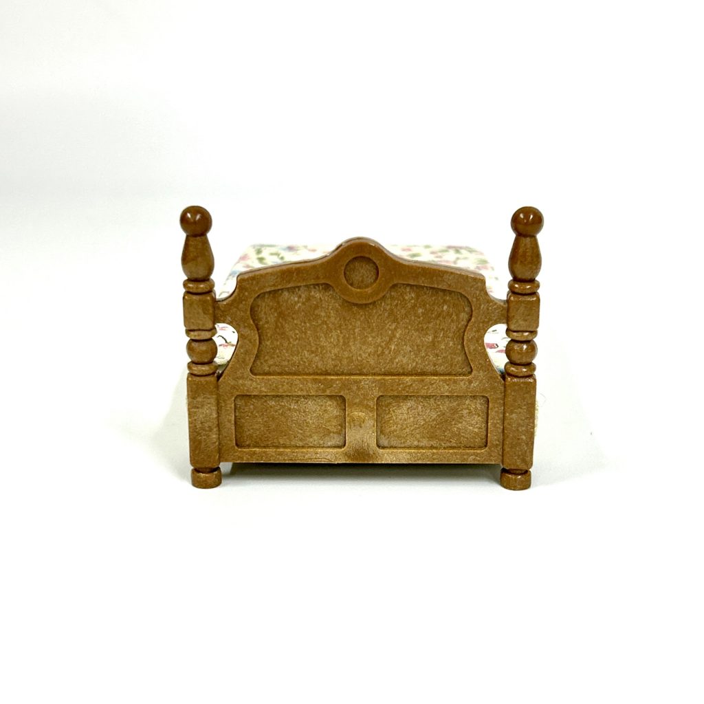 [used] Urban Life Sweet Bed Sylvanian Families Calico Critters