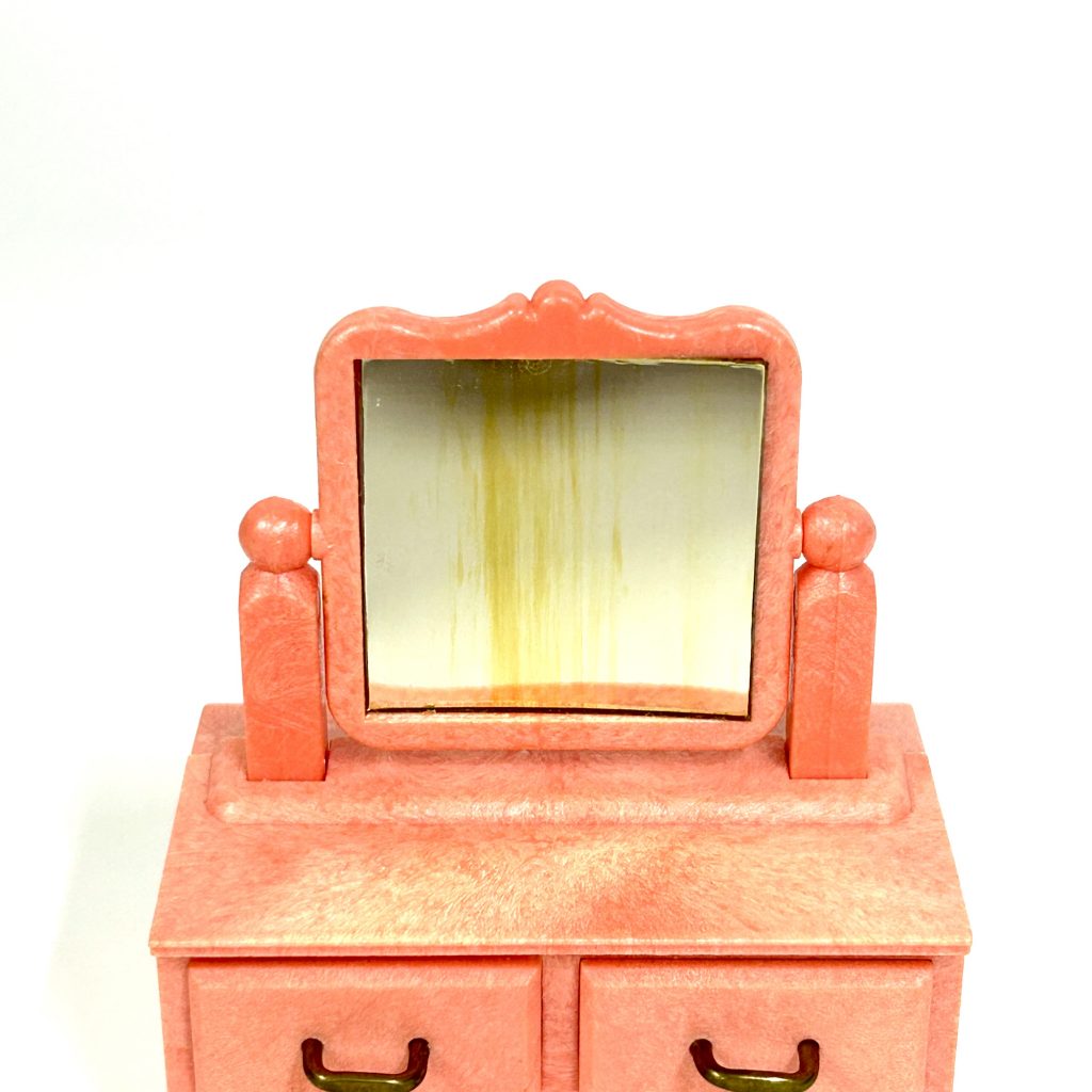 [used] Vintage Vintage Melody Dresser 1989 Sylvanian Families Calico Critters