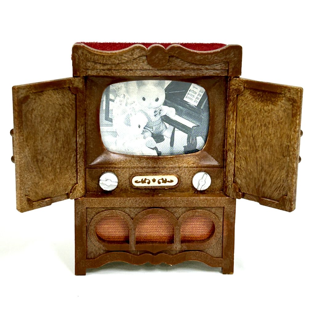 [used] Vintage Retro Television Sylvanian Families Calico Critters