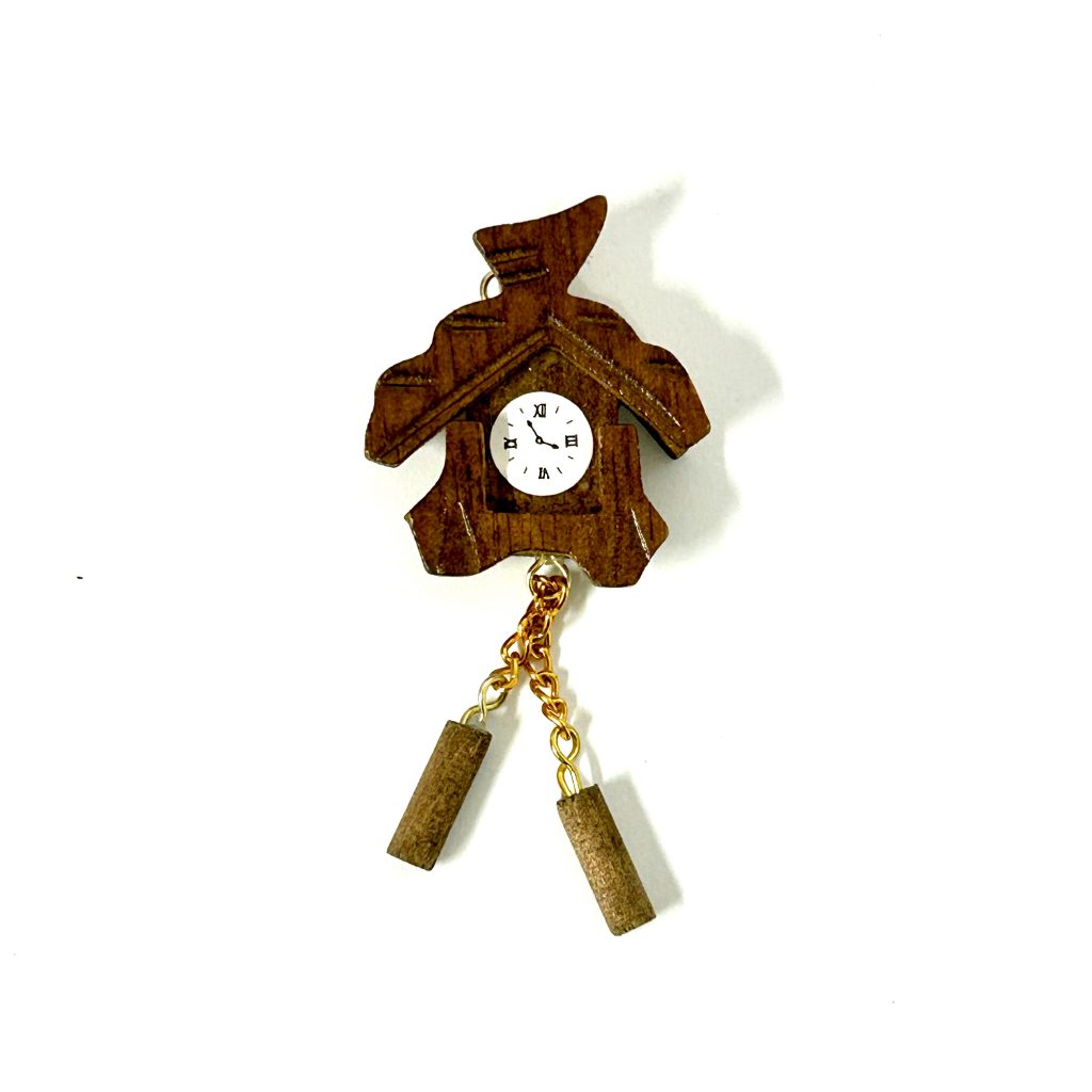 [used] Vintage Cuckoo Clock Sylvanian Families Calico Critters