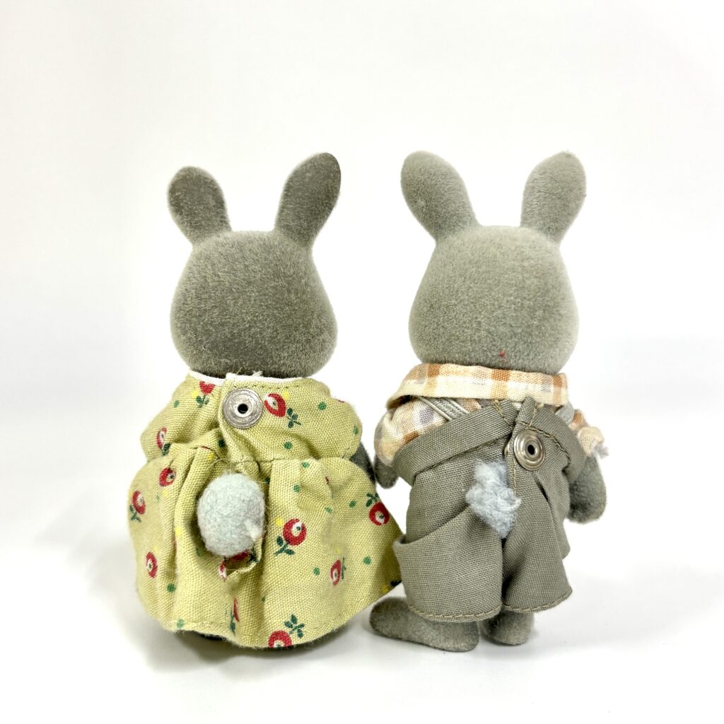 [used] Vintage Gray Rabbit Father and Mother Sylvanian Families Calico Critters
