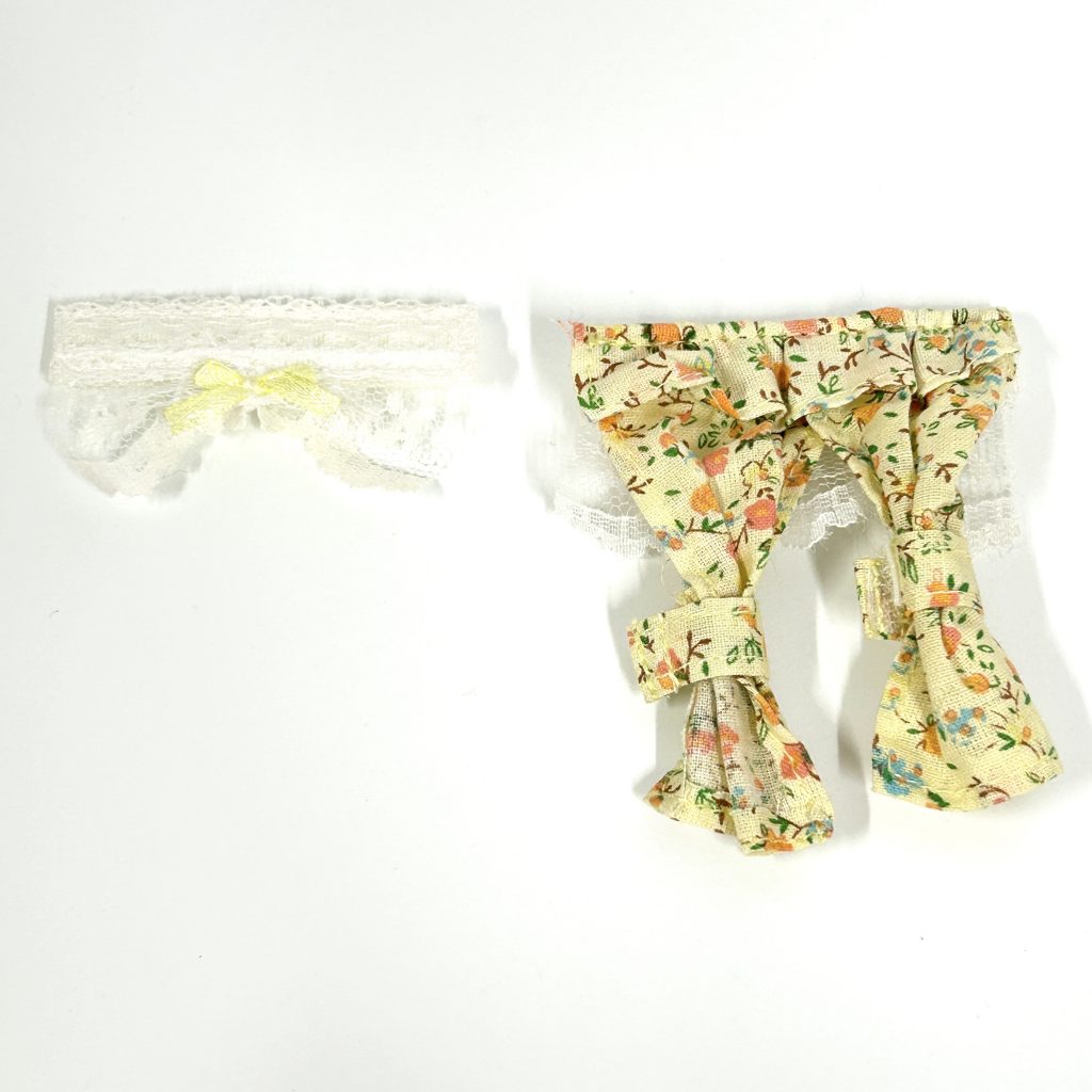 [used] Curtain Set Sylvanian Families Calico Critters