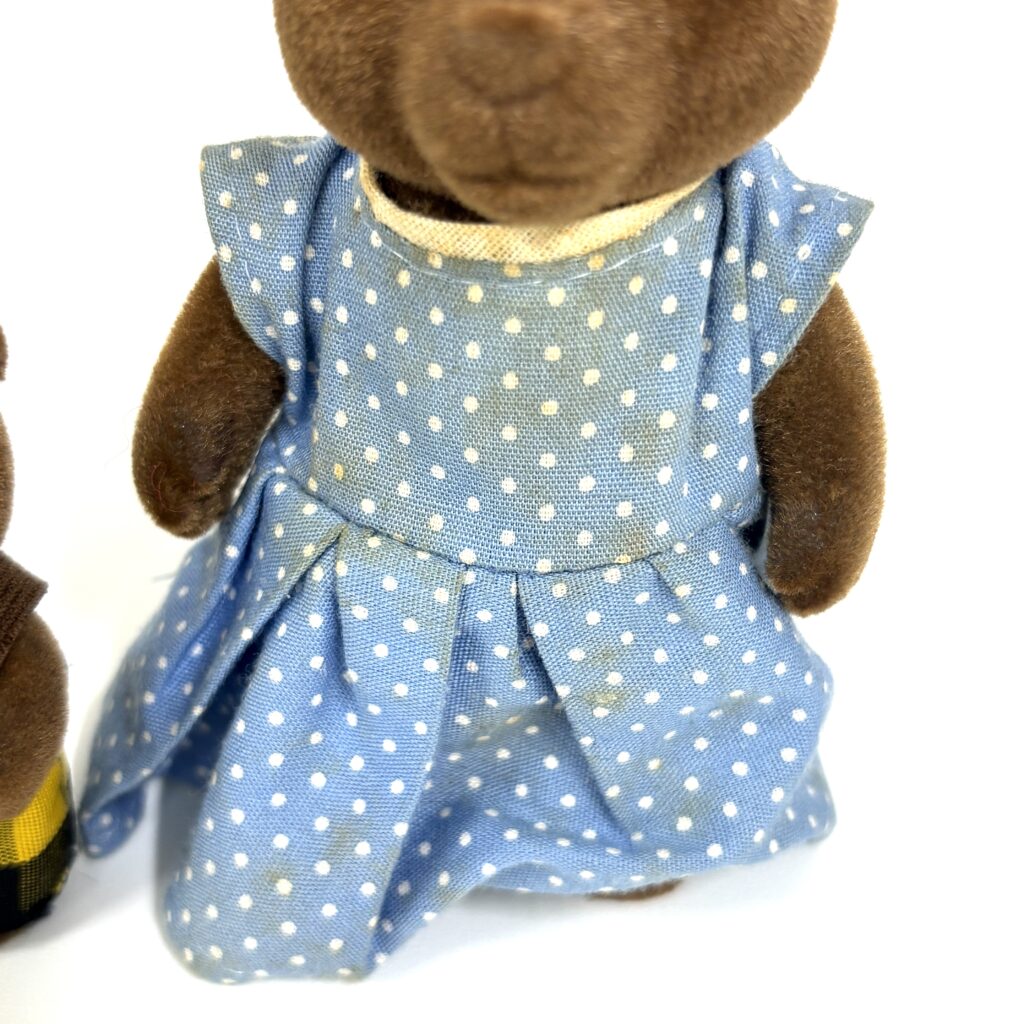 [used] VIntage Brown Bear Family Sylvanian Families Calico Critters
