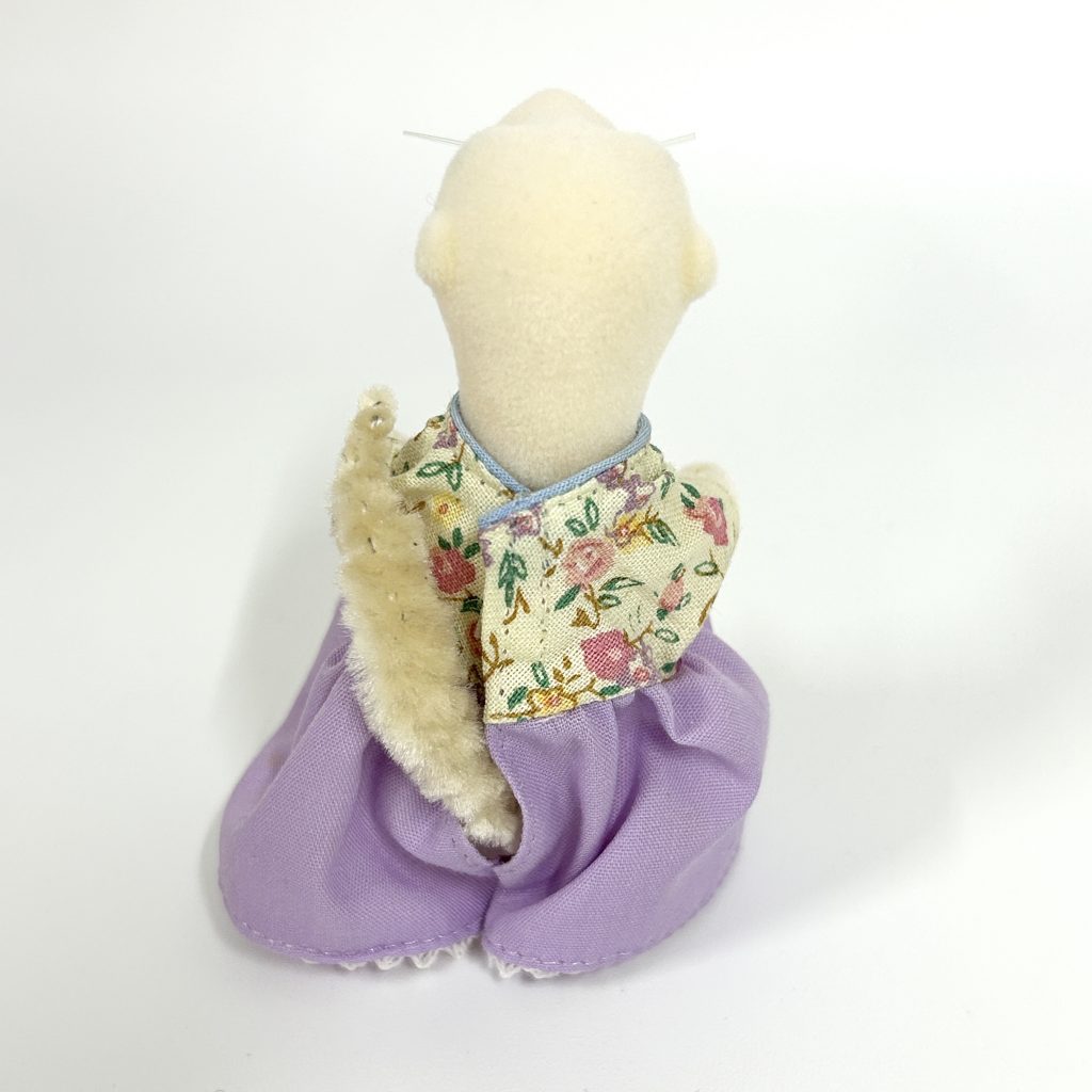 [used] Forest Market Ermine Mother 2004 Sylvanian Families Calico Critters