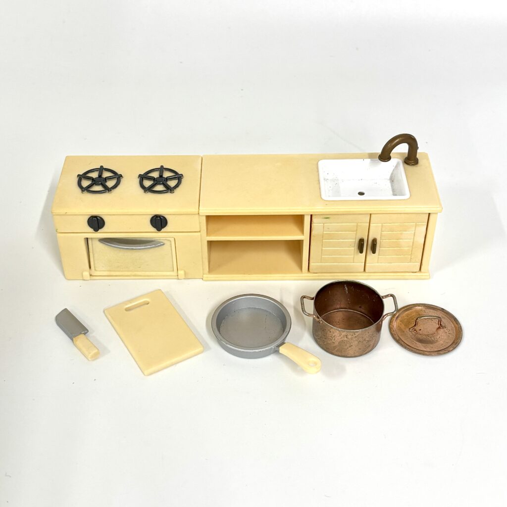 [used] Kitchen Set Sylvanian Families Calico Critters