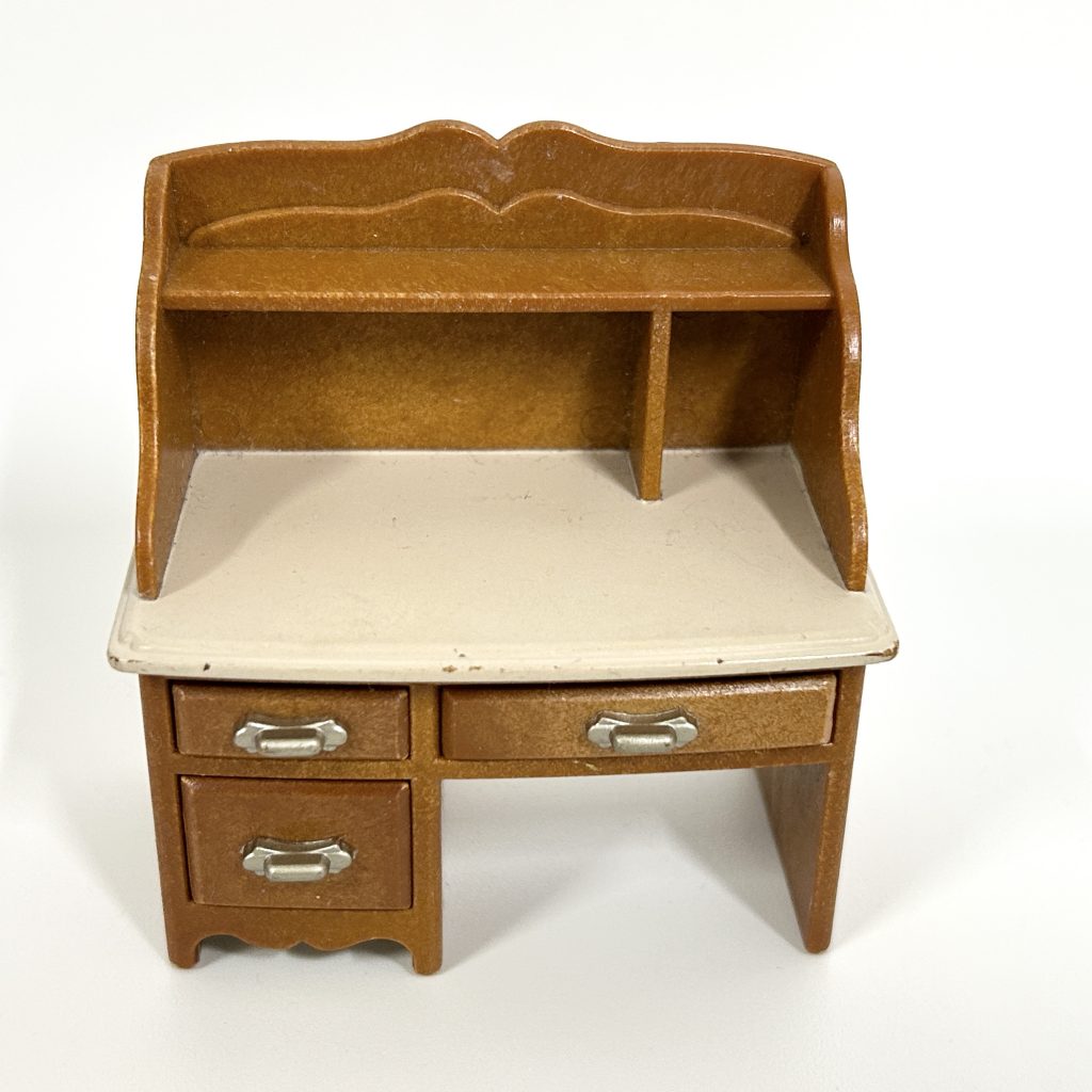 [used] Study Desk Set KA-318 Sylvanian Families Calico Critters