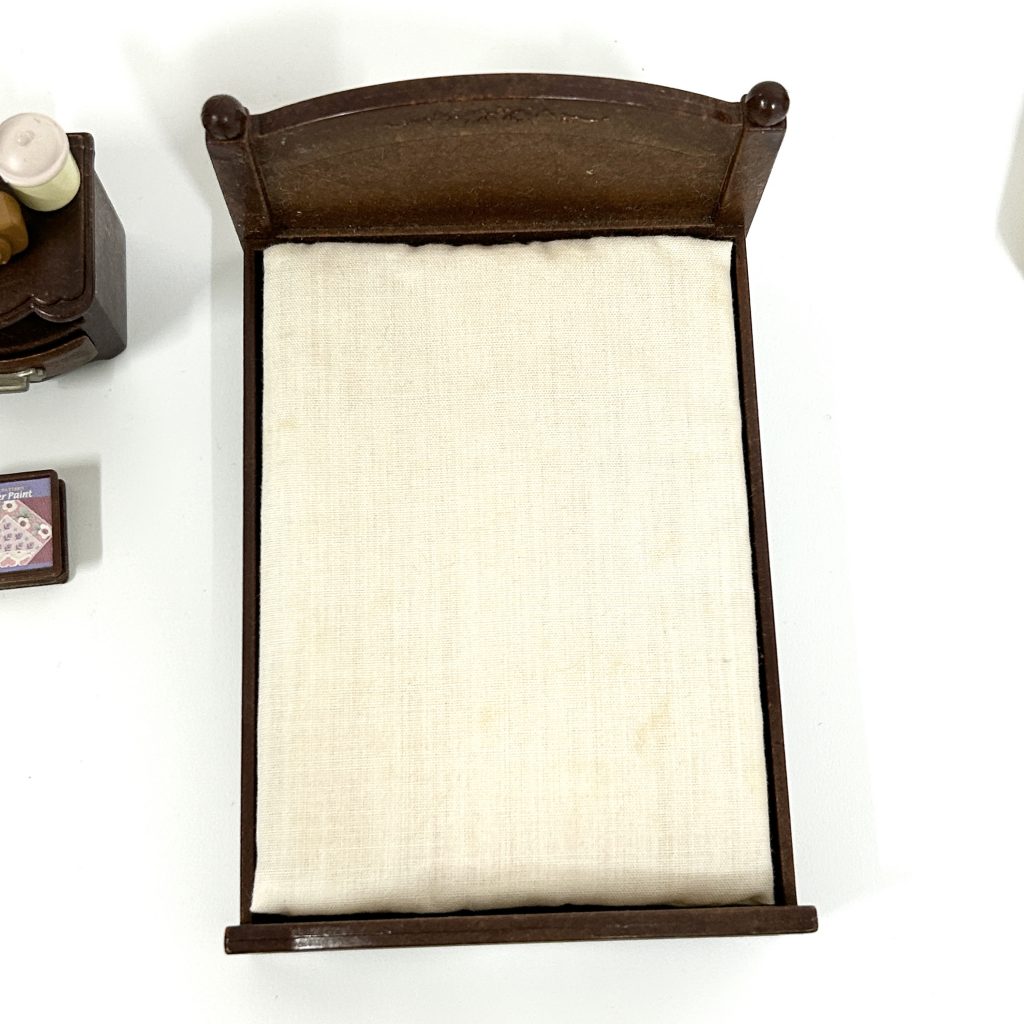 [used] Semi-Double Bed For Bedroom KA-512 Sylvanian Families Calico Critters