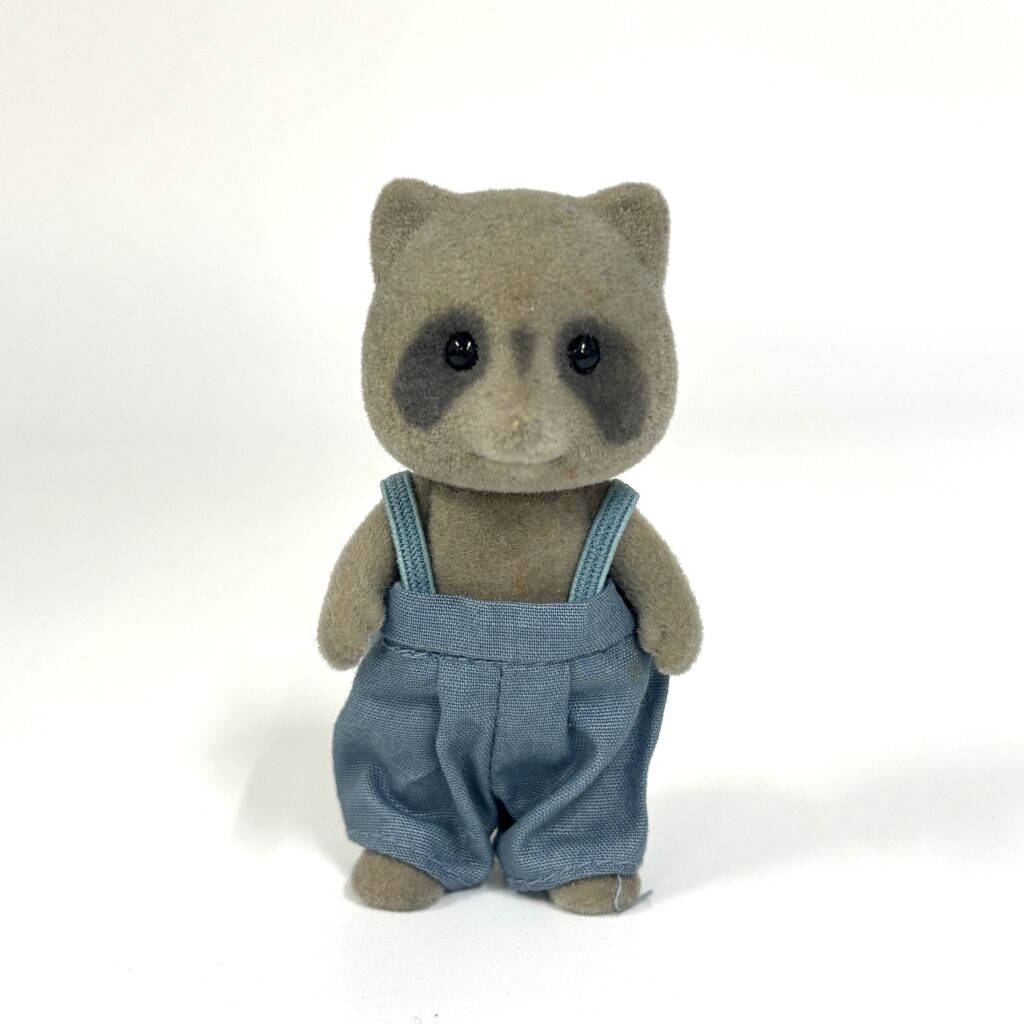 [used] VIntage Raccoon Boy Sylvanian Families Calico Critters