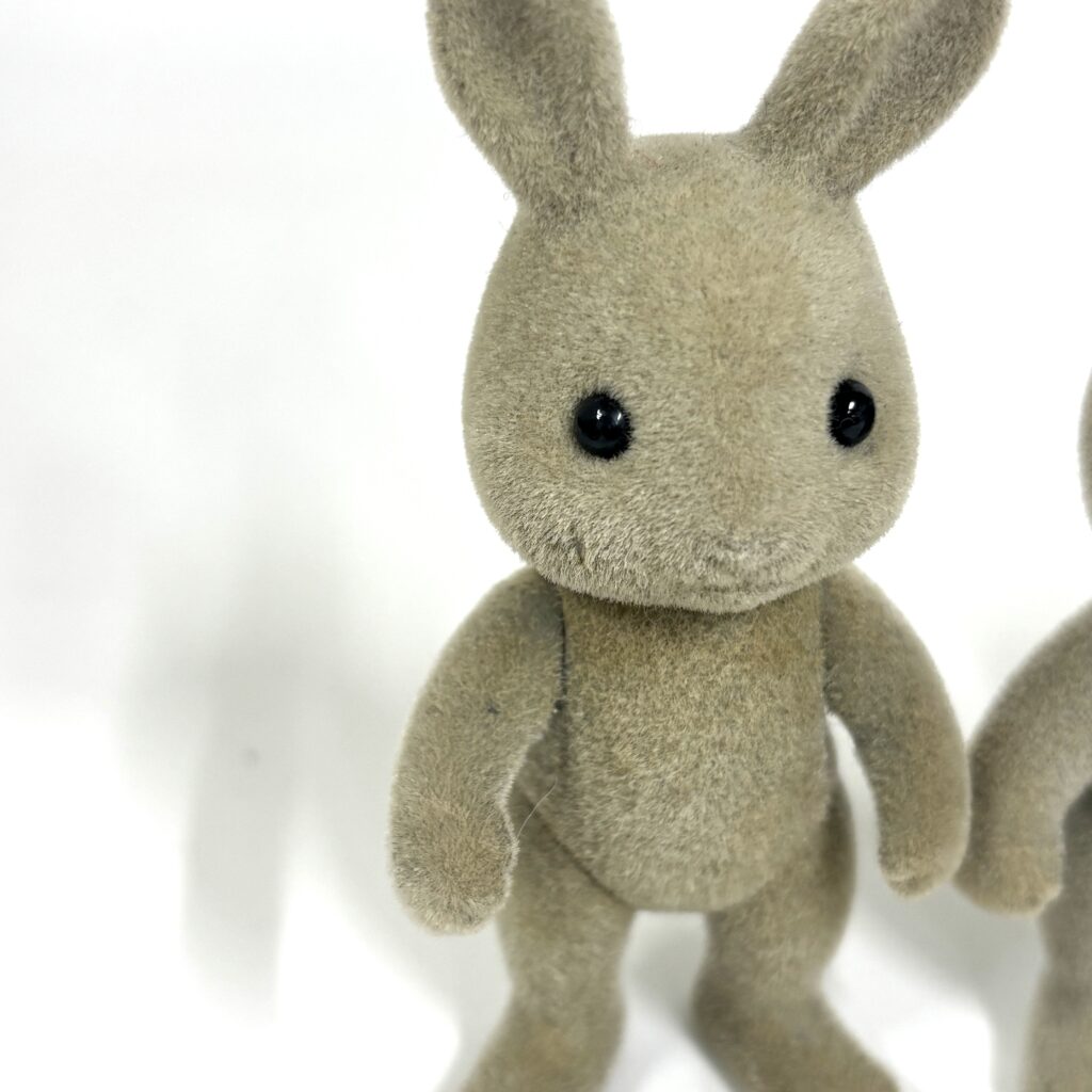 [used] Vintage Gray Rabbit Family Sylvanian Families Calico Critters