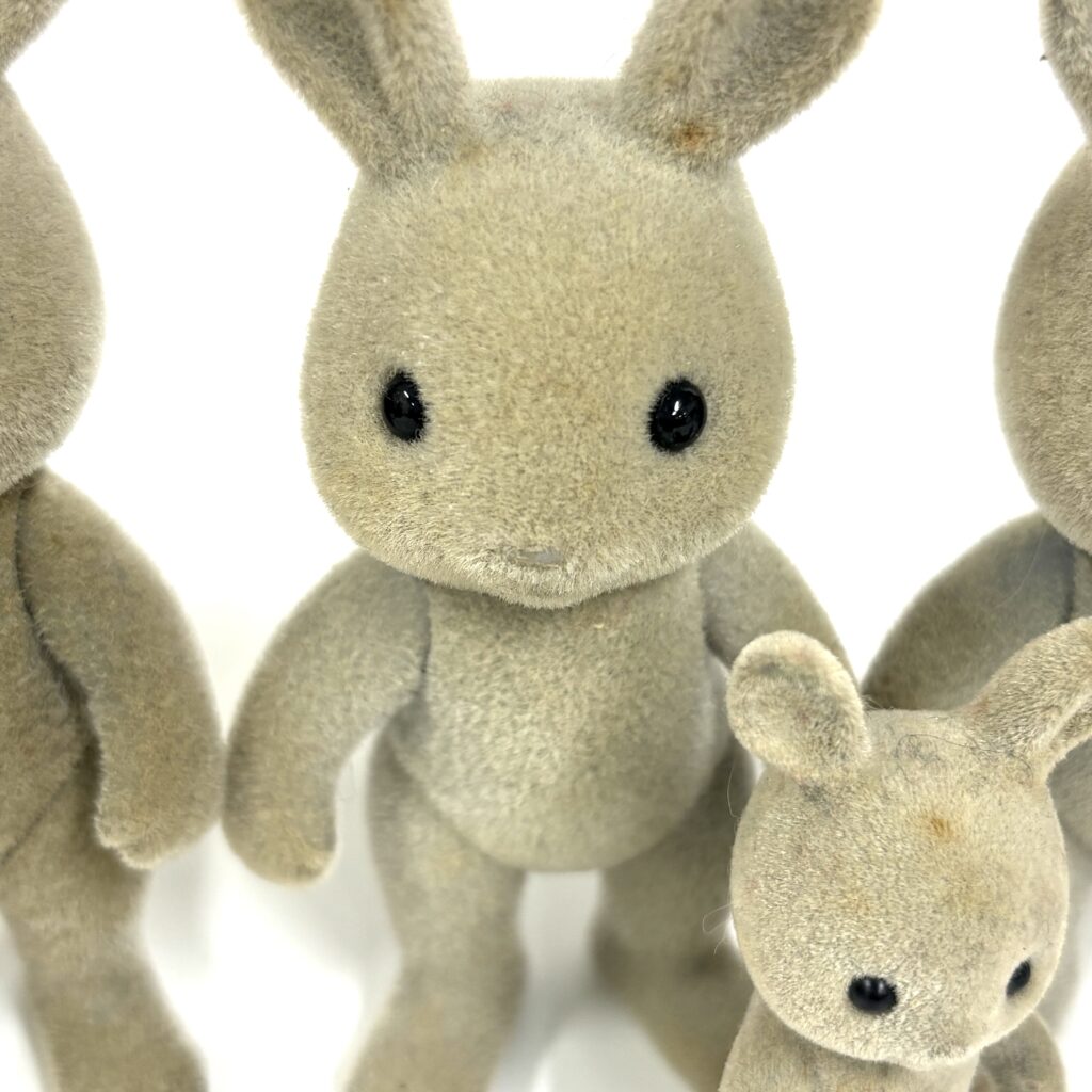 [used] Vintage Gray Rabbit Family Sylvanian Families Calico Critters