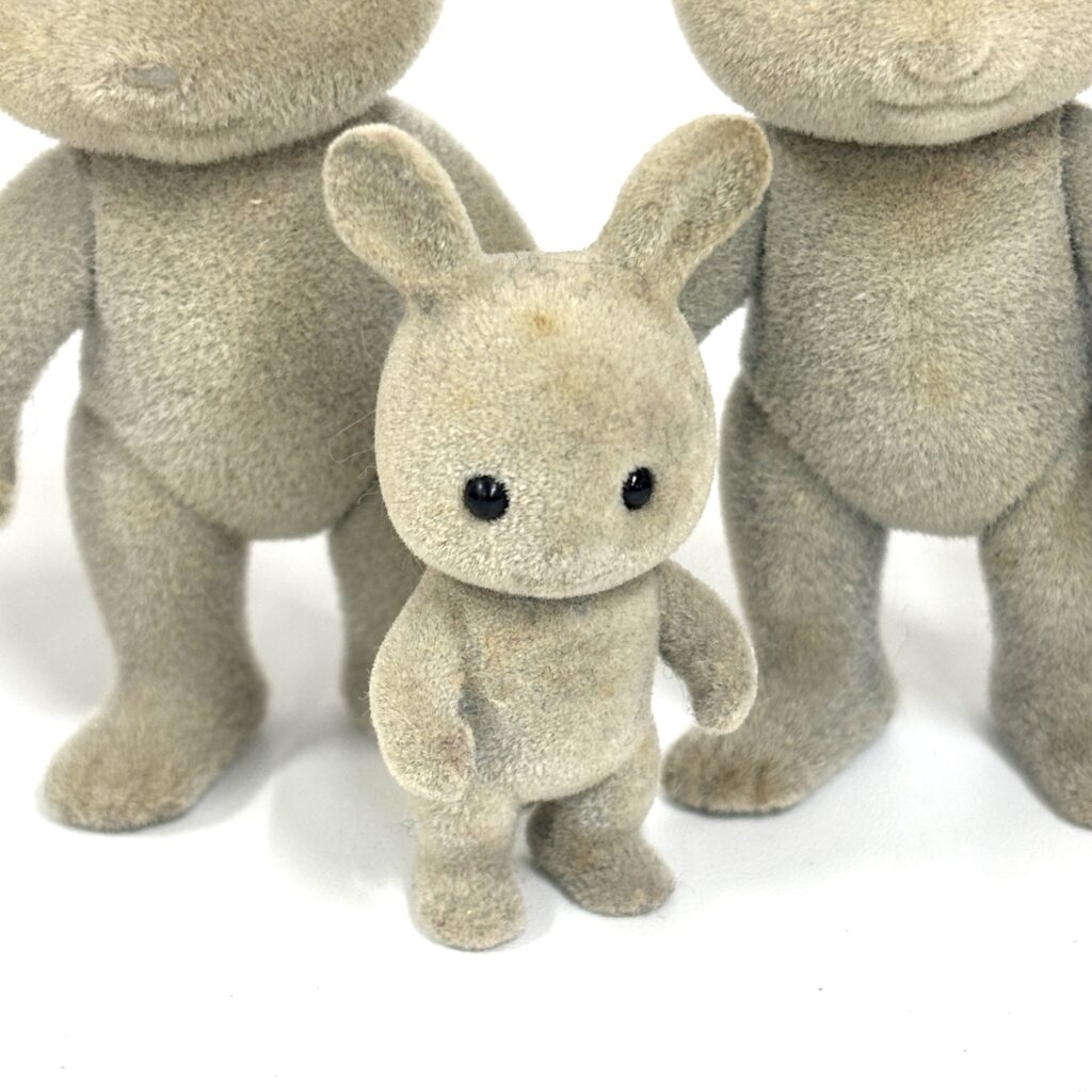 [used] Vintage Gray Rabbit Family Sylvanian Families Calico Critters