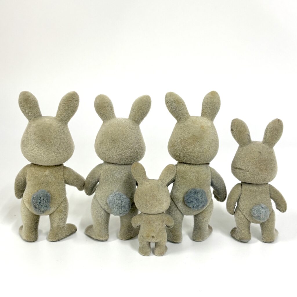 [used] Vintage Gray Rabbit Family Sylvanian Families Calico Critters